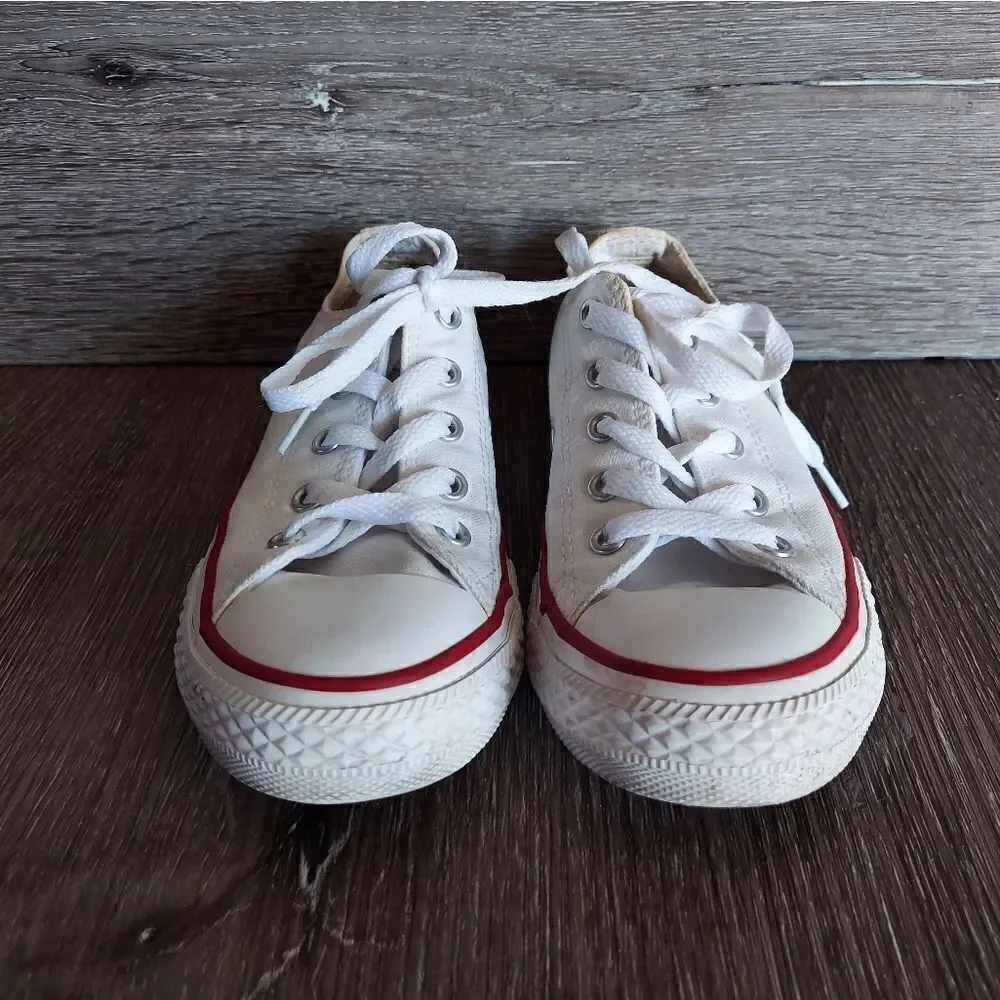 Converse Low Top Sneaker Size 1 White